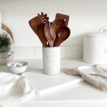 Load image into Gallery viewer, 7 Piece Acacia Wooden Kitchen Utensil Set