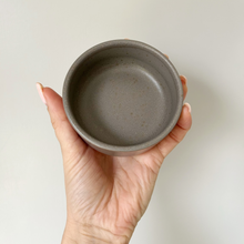 Load image into Gallery viewer, Ceramic Warm Grey Round Tray