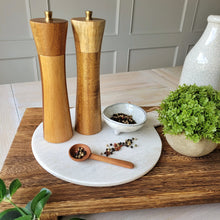 Load image into Gallery viewer, Acacia Salt and Pepper Mill Set