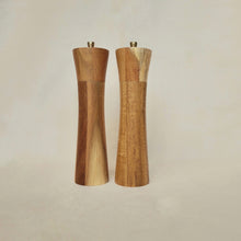 Load image into Gallery viewer, Acacia Salt and Pepper Mill Set