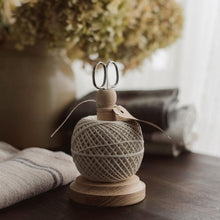 Load image into Gallery viewer, String Tidy with Scissors